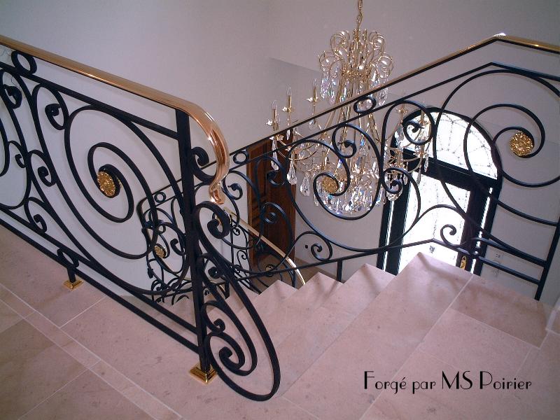 Rampe en fer forgé et main courante laiton